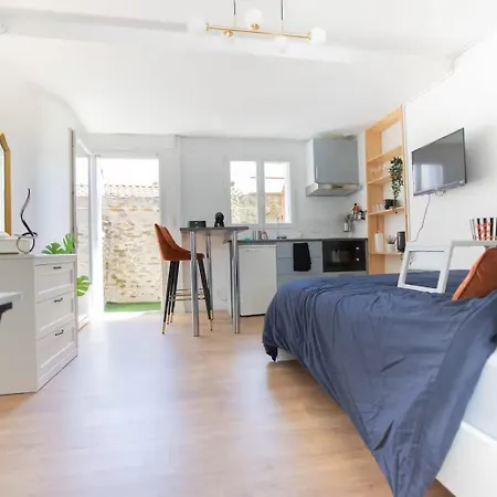 Calme Avec Exterieur Et Entree Autonome דירה Saint-Sébastien-sur-Loire