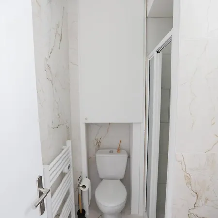 Calme Avec Exterieur Et Entree Autonome *