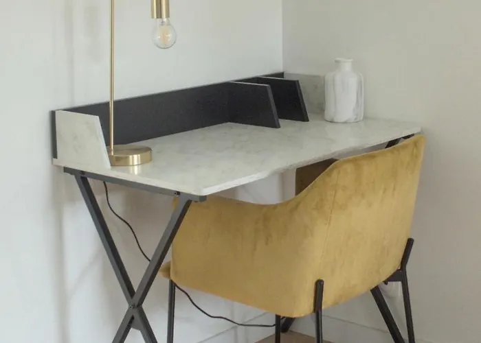 Calme Avec Exterieur Et Entree Autonome